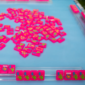 a acrylic Mahjong rack, lightweight and modern with a minimalist design